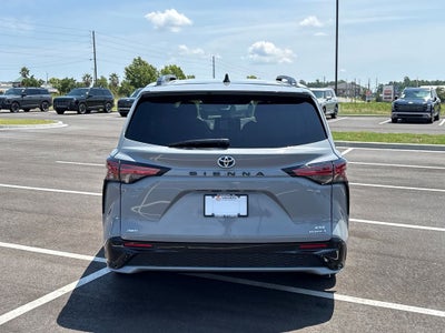 2024 Toyota Sienna XSE 7 Passenger