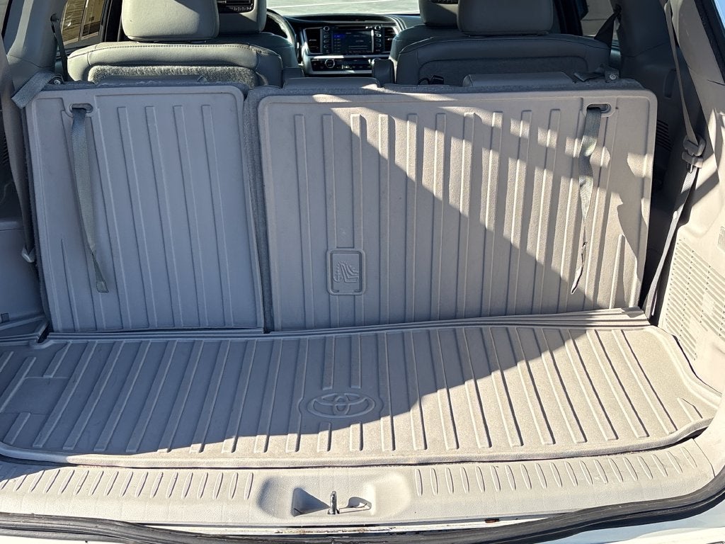 2019 Toyota Highlander Limited Platinum