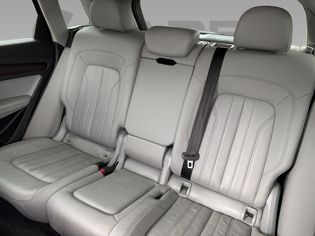 2022 Audi Q5 S line Premium Plus