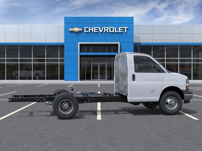 2025 Chevrolet Express Cutaway 3500 1WT