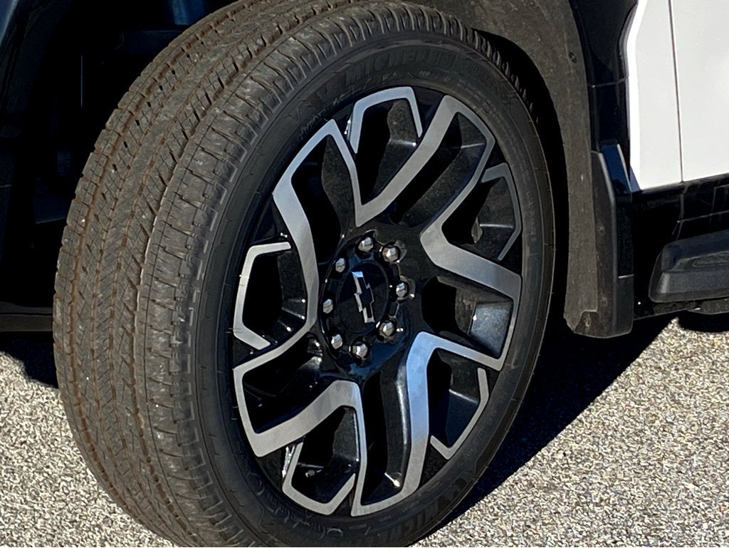 2024 Chevrolet Silverado EV RST