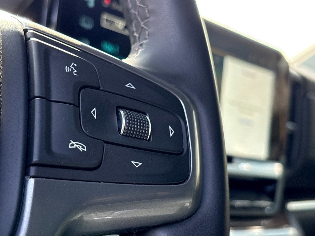 2025 Chevrolet Silverado 3500 HD LT DRW