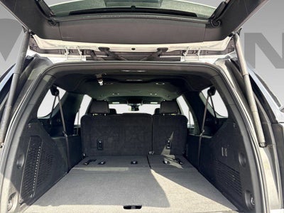 2025 Chevrolet Suburban LT