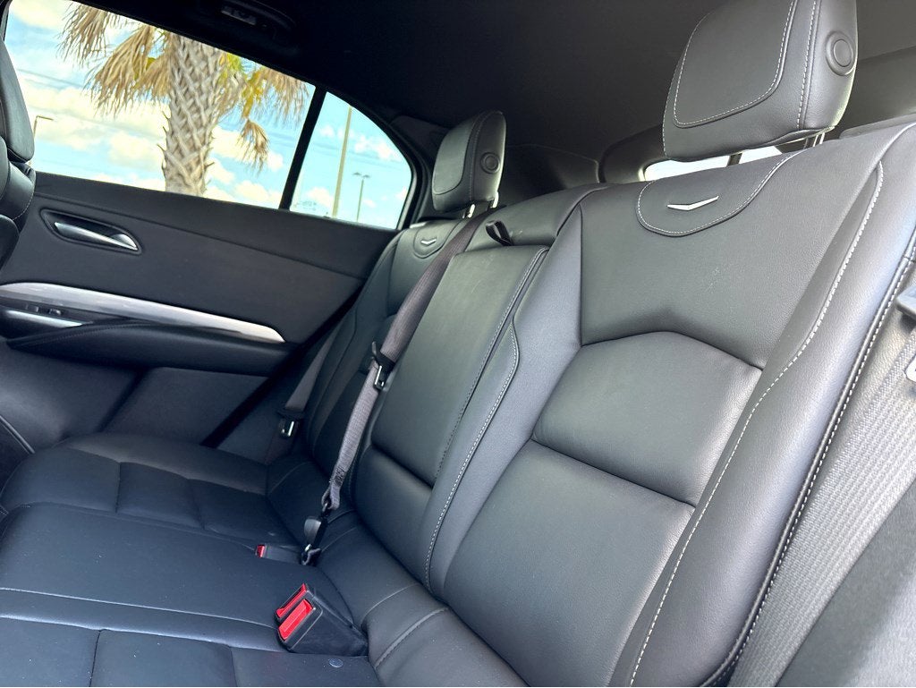 2025 Cadillac XT4 Premium Luxury