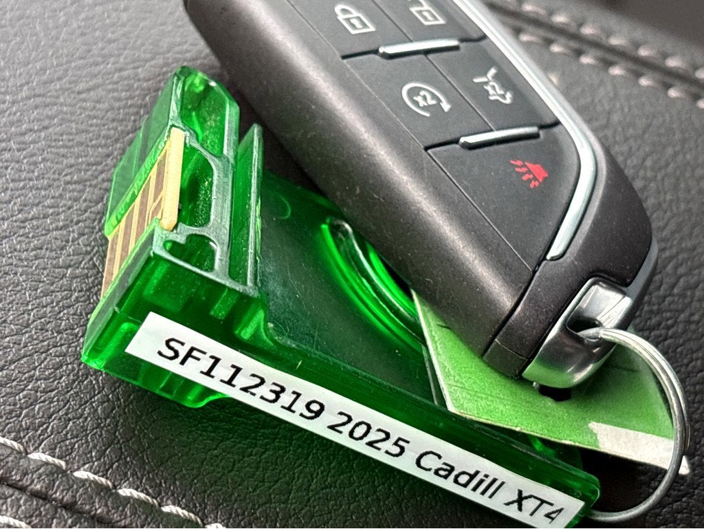 2025 Cadillac XT4 Premium Luxury