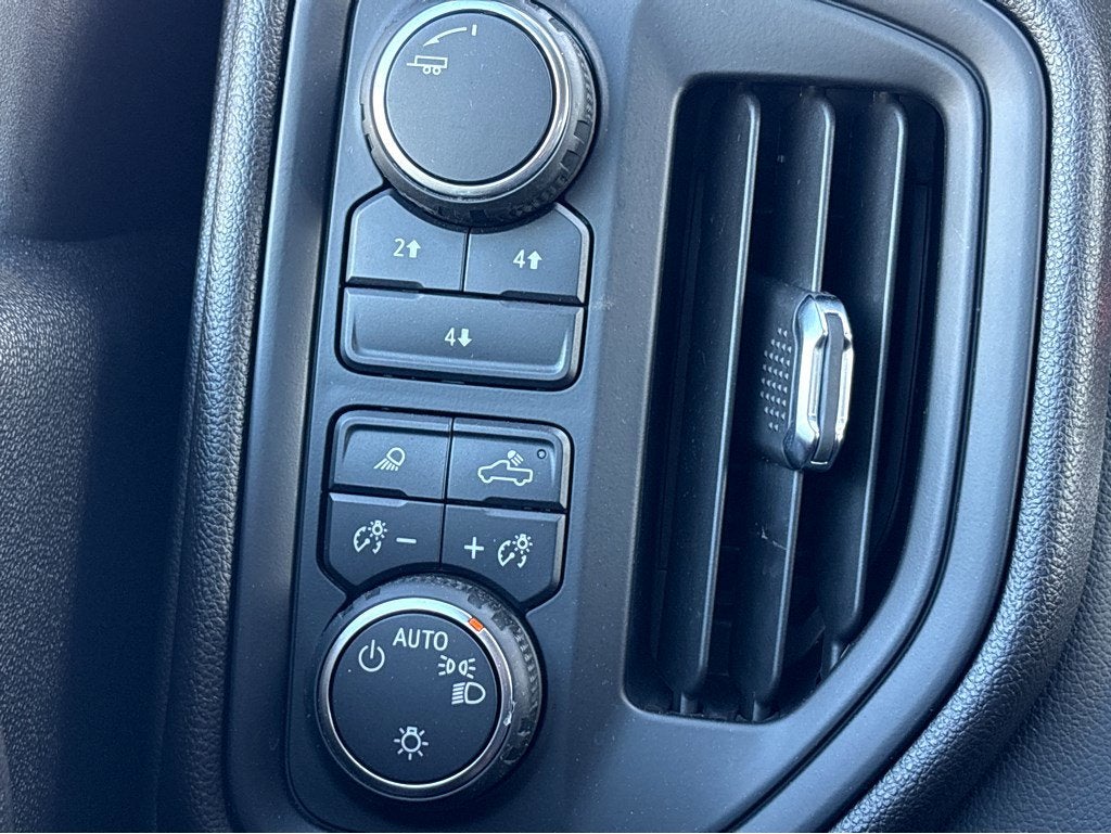 2024 Chevrolet Silverado 2500 HD Custom