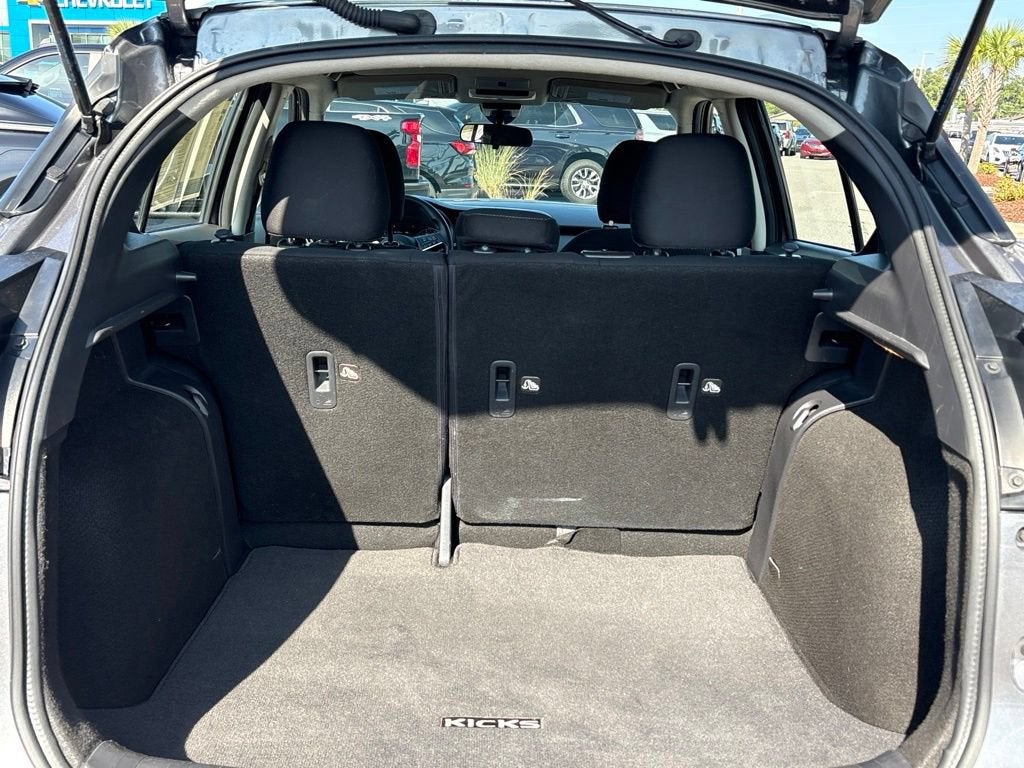2024 Nissan Kicks SV
