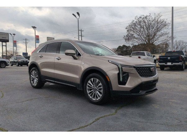 2025 Cadillac XT4 Premium Luxury