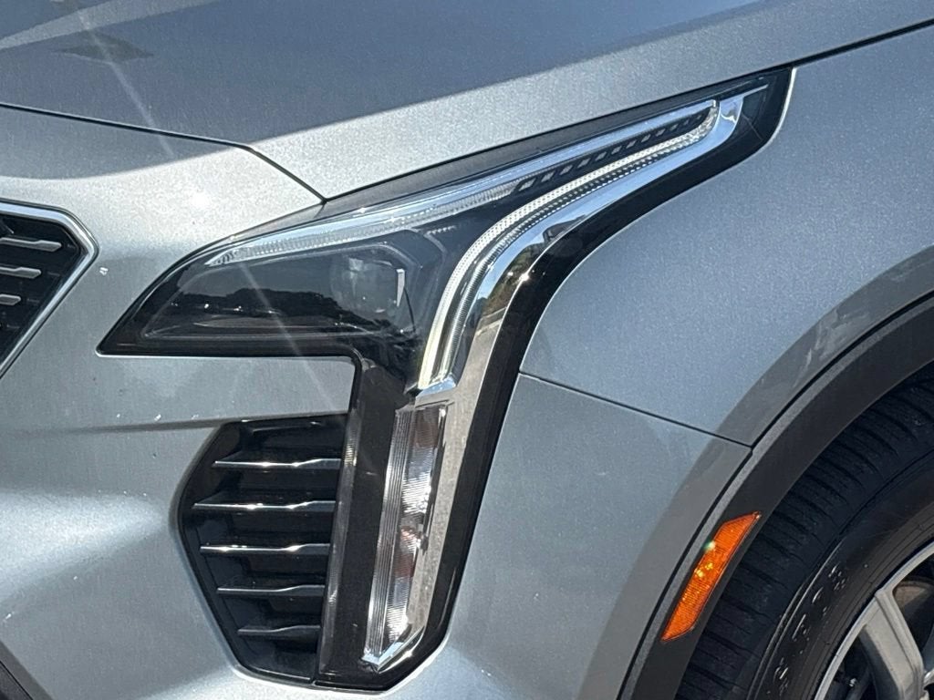2023 Cadillac XT4 AWD Premium Luxury