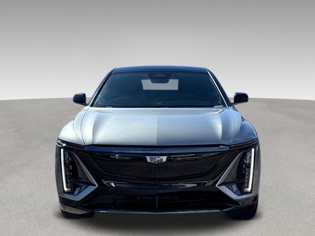 2024 Cadillac LYRIQ Sport 2