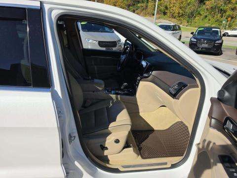 2020 Jeep Grand Cherokee Base