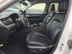 2023 Jeep Grand Cherokee Base