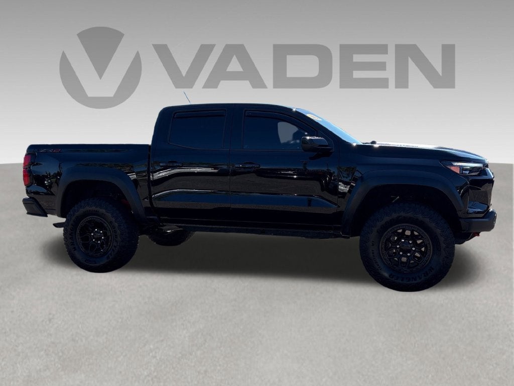 2024 Chevrolet Colorado Base