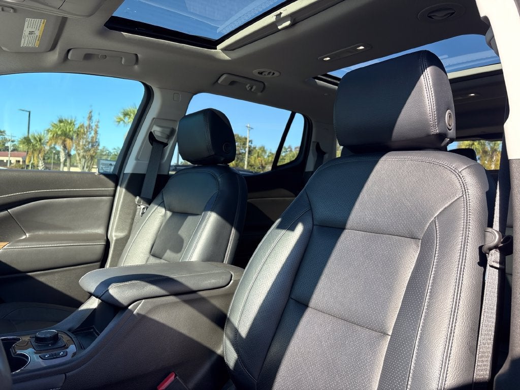 2022 GMC Acadia Base