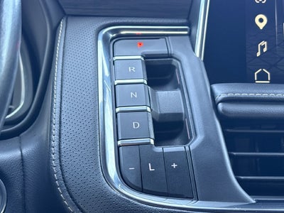 2023 GMC Yukon Base
