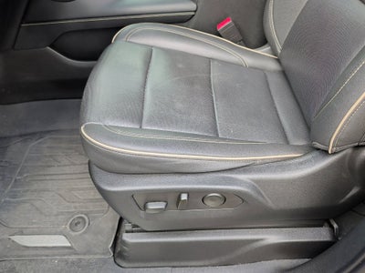 2023 GMC Yukon Base