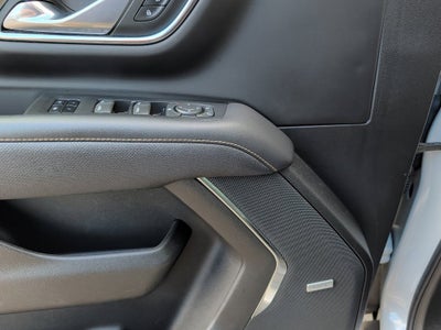 2023 GMC Yukon Base