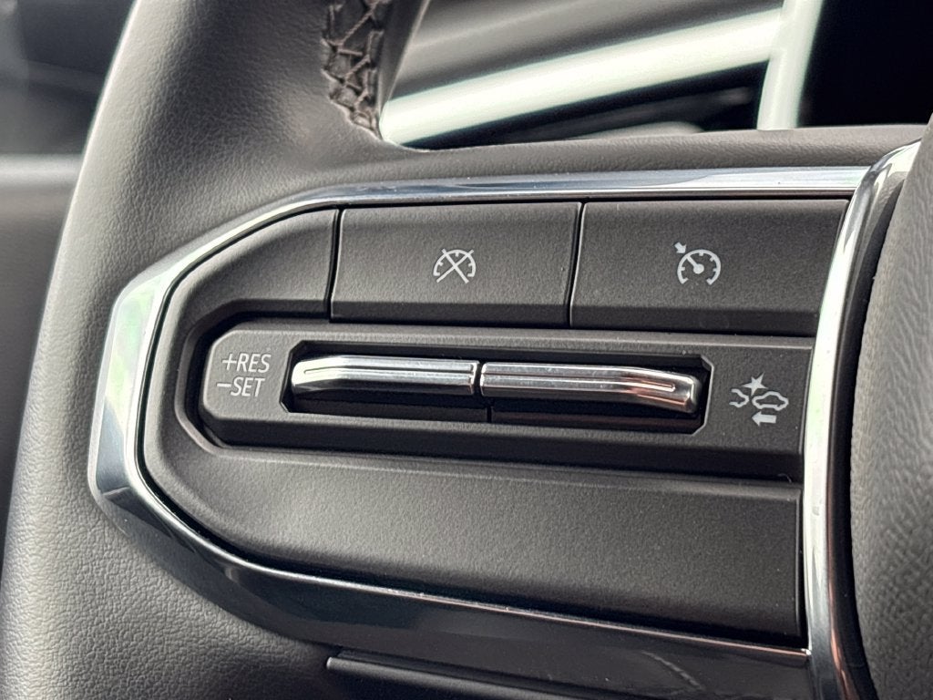 2026 GMC Canyon Base