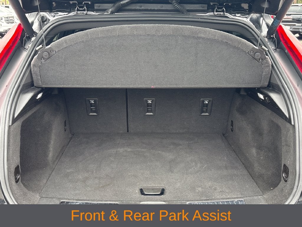 2023 Cadillac XT4 Base