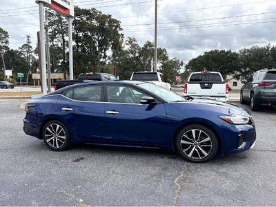 2023 Nissan Maxima SV