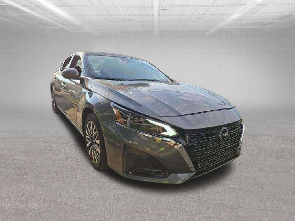 2024 Nissan Altima Base