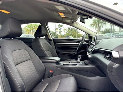 2022 Nissan Altima 2.5 SV