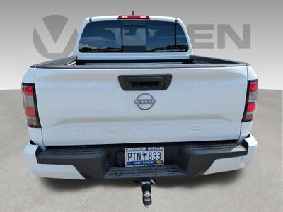 2025 Nissan Frontier Base