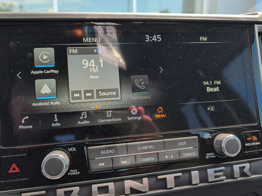 2025 Nissan Frontier Base