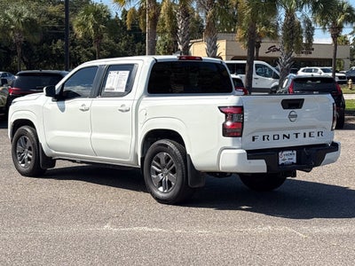 2025 Nissan Frontier Base