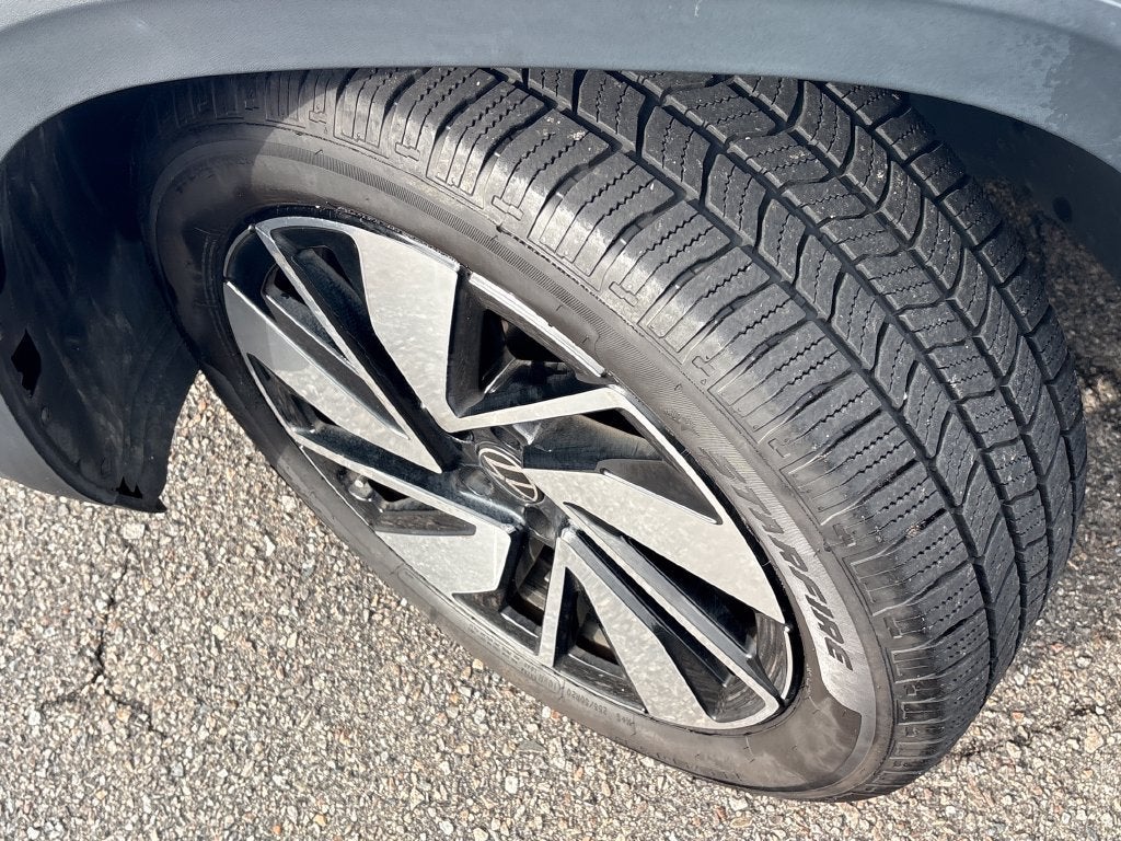 2025 Volkswagen Atlas Base