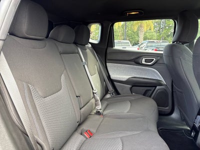 2024 Jeep Compass Base