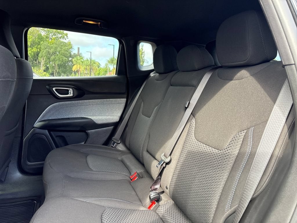 2024 Jeep Compass Base
