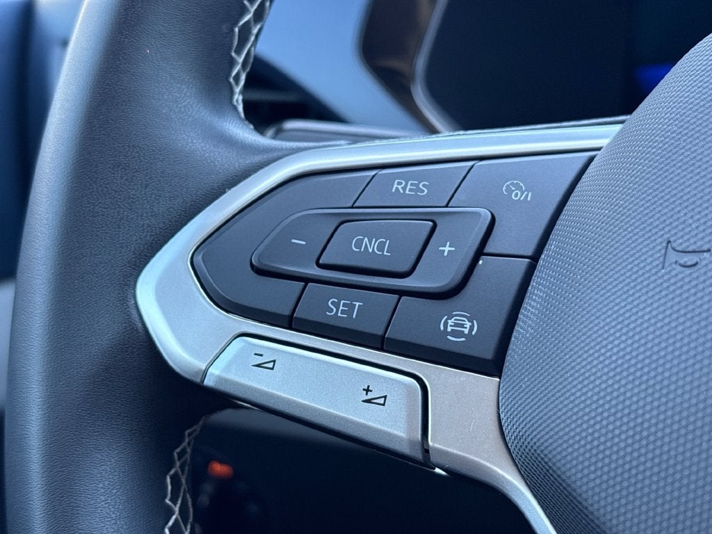 2022 Volkswagen Taos Base
