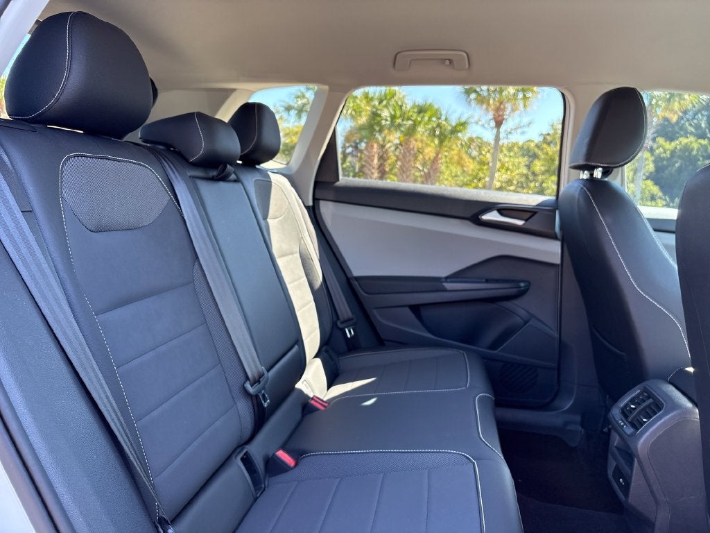 2022 Volkswagen Taos Base