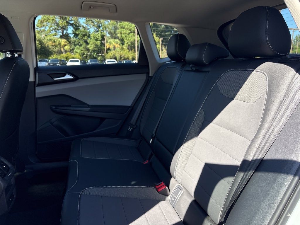 2022 Volkswagen Taos Base