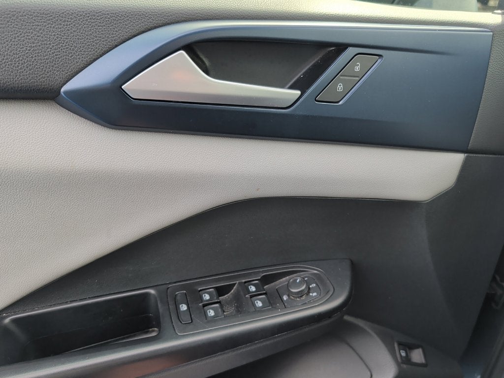2023 Volkswagen Taos Base
