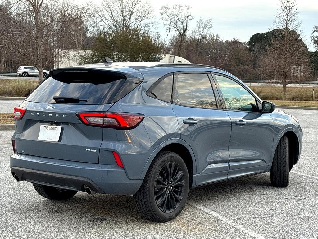 2025 Ford Escape ST-Line Elite