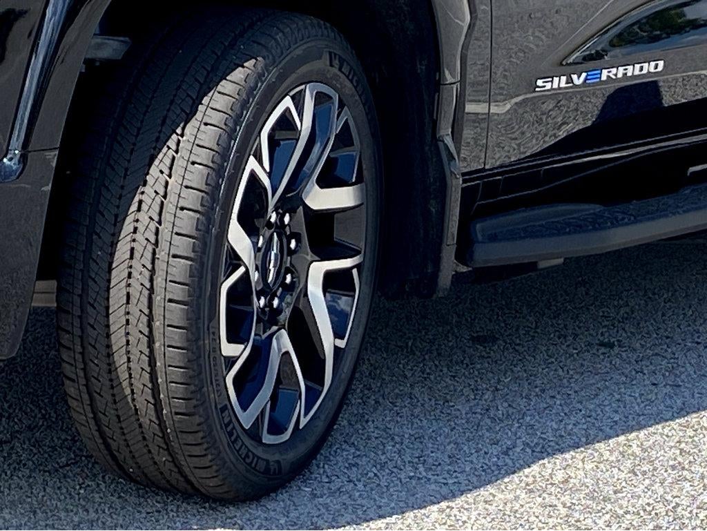 2024 Chevrolet Silverado EV RST