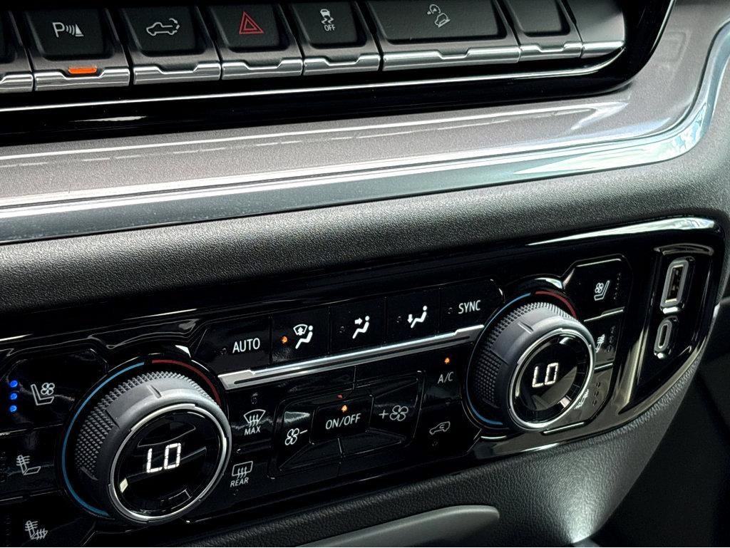 2024 Chevrolet Silverado 3500 HD High Country