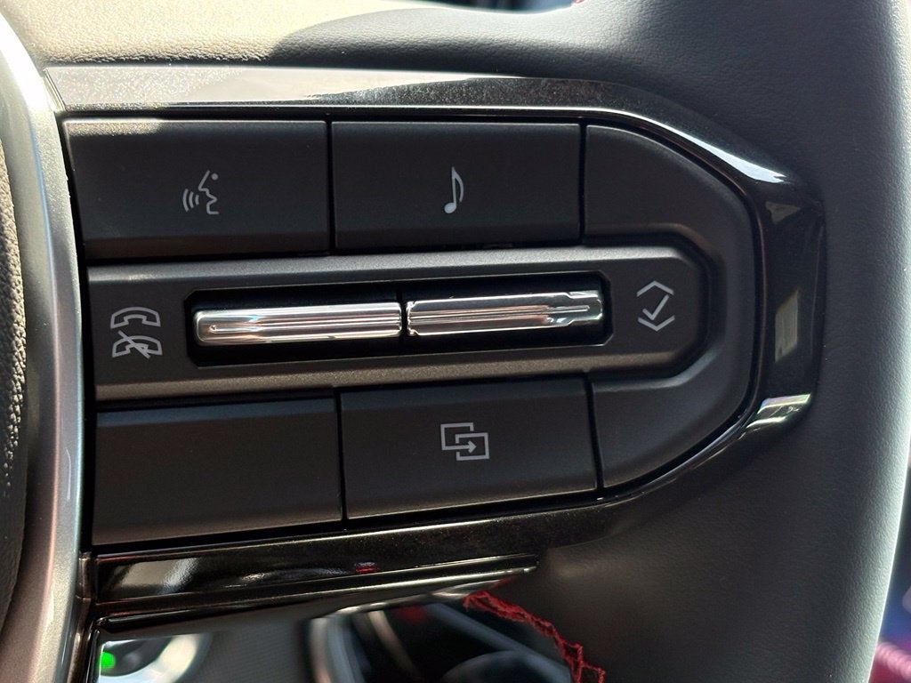 2026 Chevrolet Colorado Z71 - Photo 32