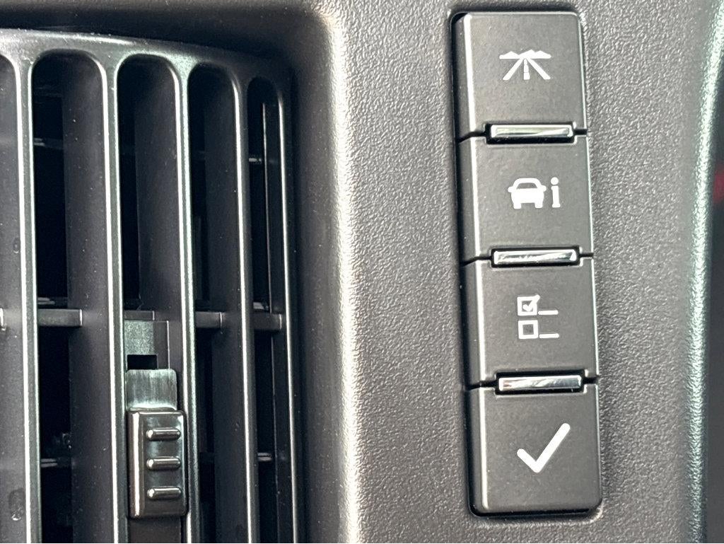 2025 Chevrolet Express Cargo Base