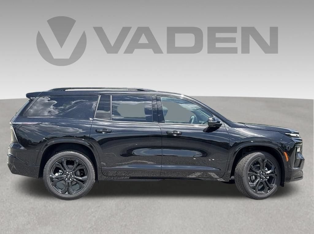 2027 Chevrolet Traverse Base
