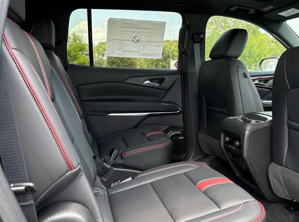 2027 Chevrolet Traverse Base