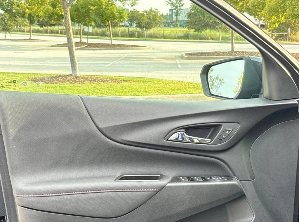 2023 Chevrolet Equinox Base