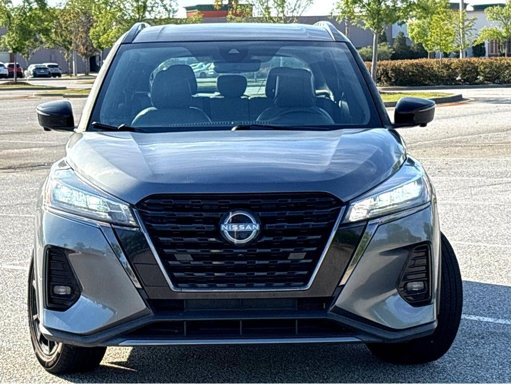 2022 Nissan Kicks SR