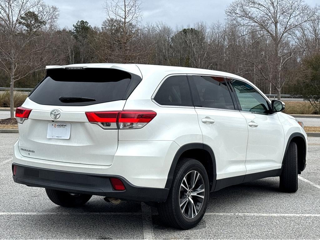 2019 Toyota Highlander LE