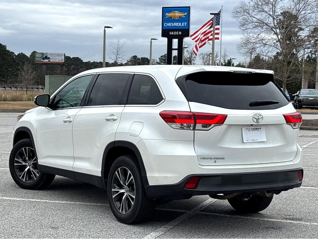 2019 Toyota Highlander LE