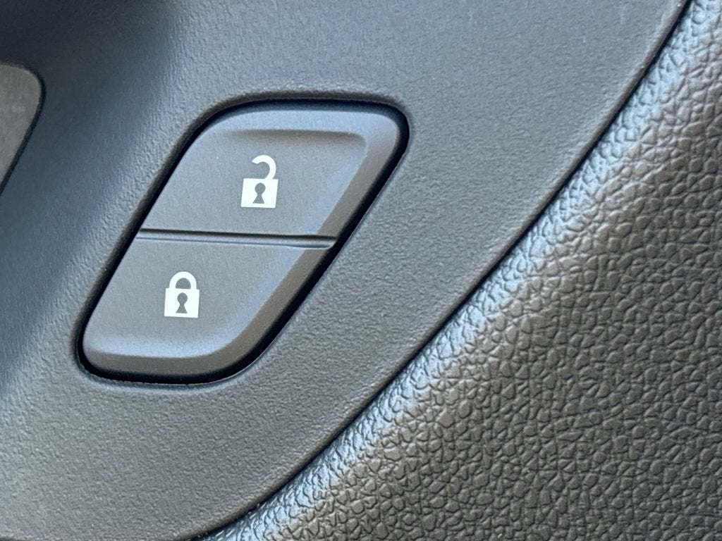 2026 Chevrolet Trax LT - Photo 32