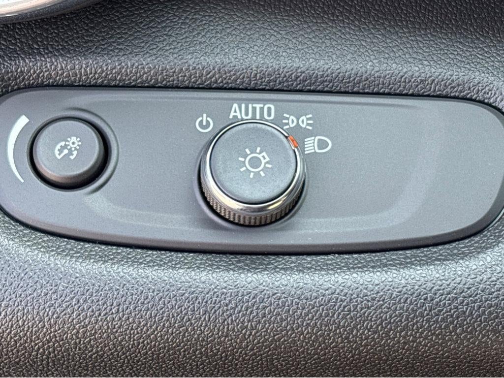 2026 Chevrolet Trax LT - Photo 27