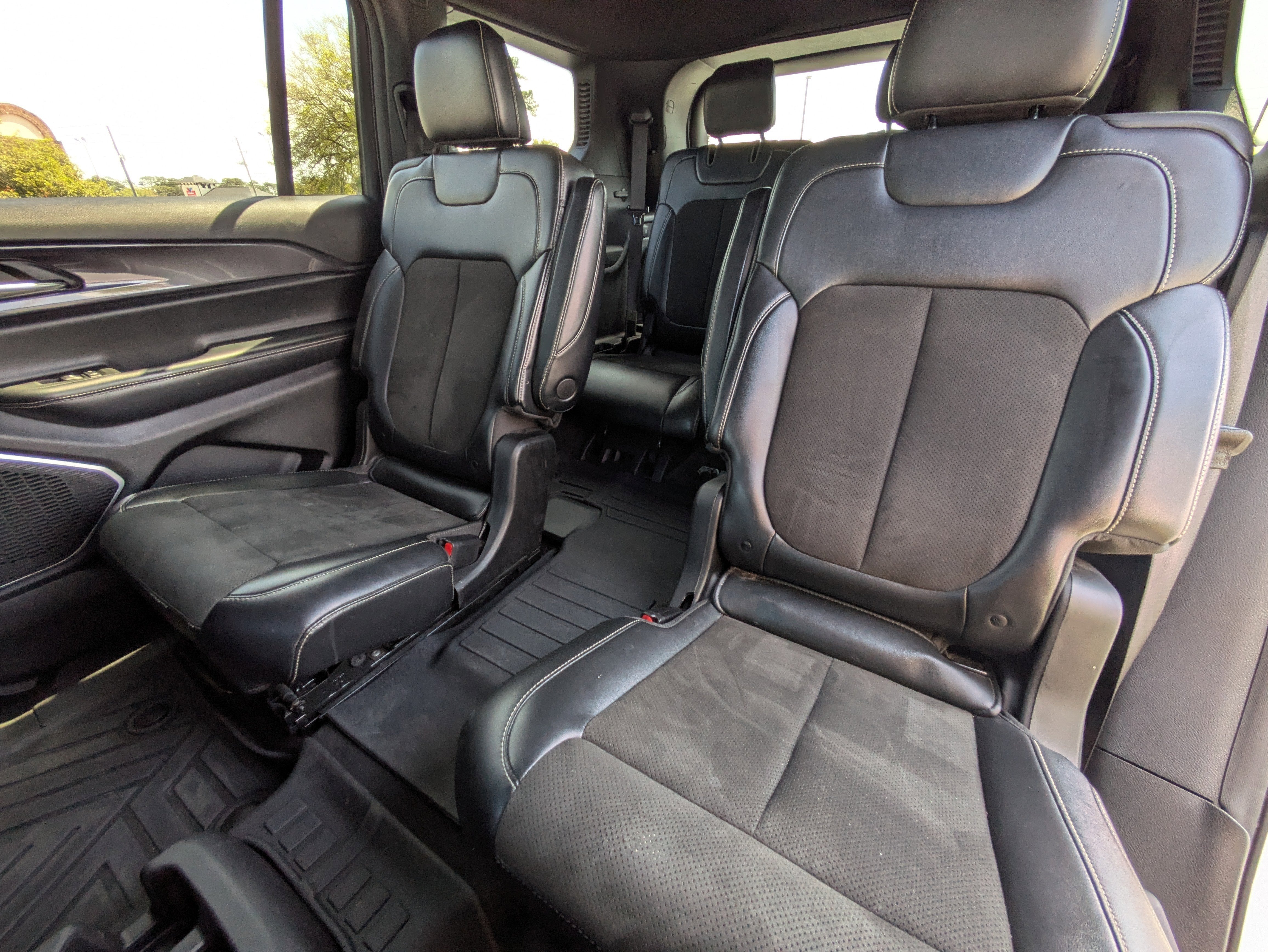 2021 Jeep Grand Cherokee L Altitude 4x2